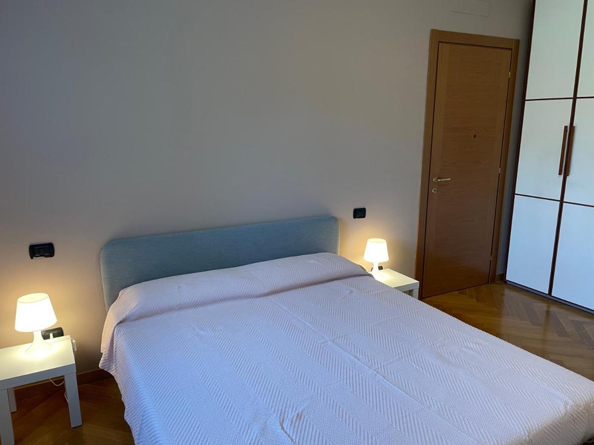 Appartamento Pero Fiera Milano Figino Exteriör bild